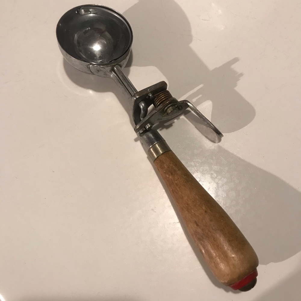 Benedict Ice Cream Scooper